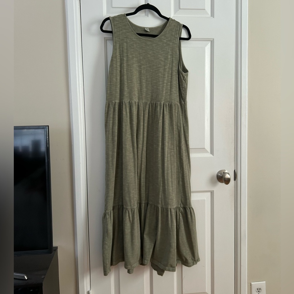 Old Navy Olive Green Sleeveless Maxi Dress